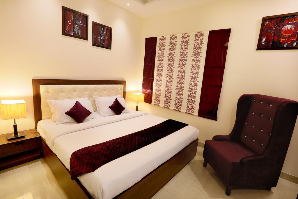 Hotel Rk Grande Ludhiana Zimmer foto